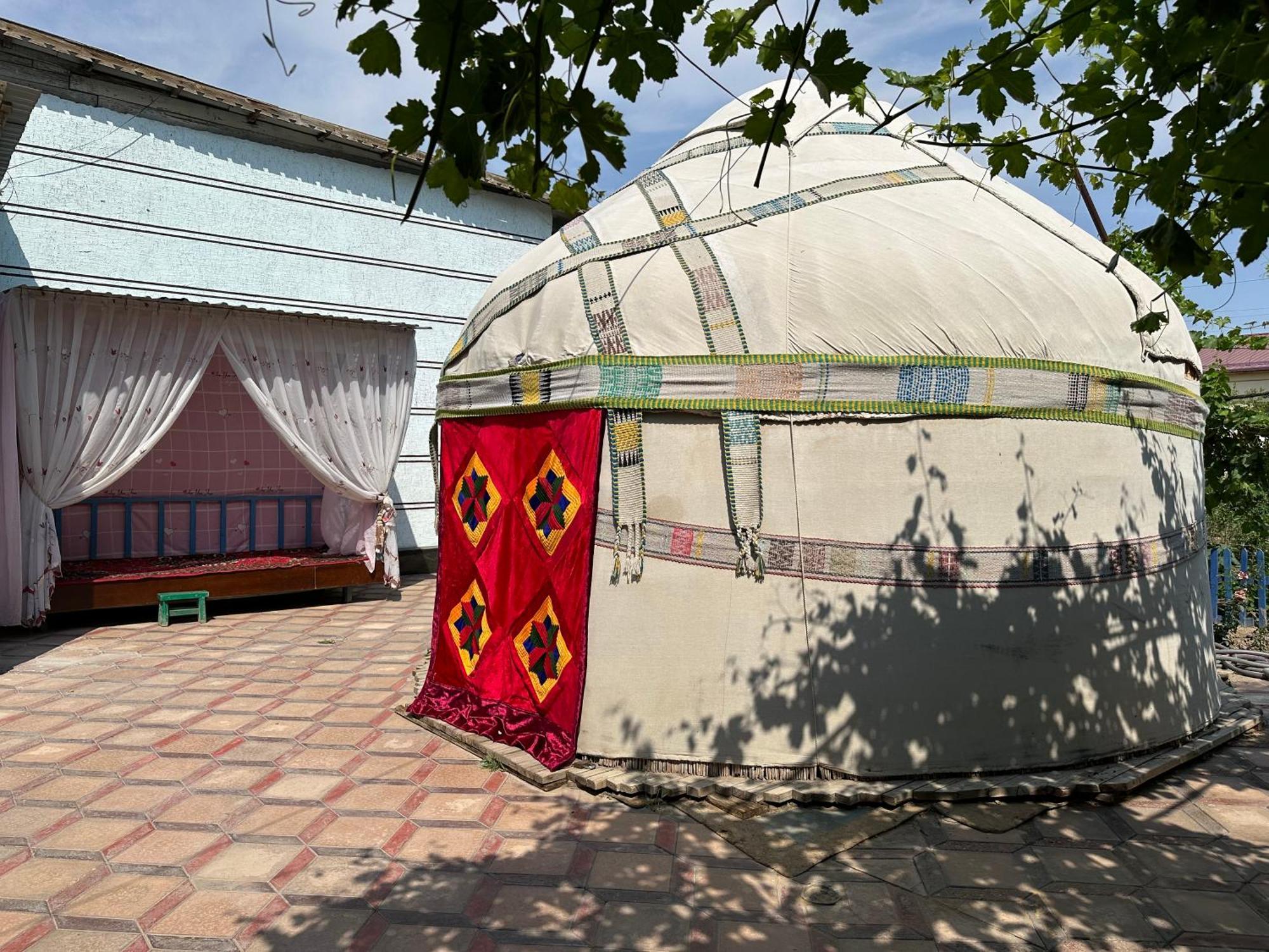 Guest House "Nika", Nukus Exterior photo